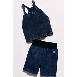 NWT Happiness Runs 2-Style Bundle in Navy Size M/L